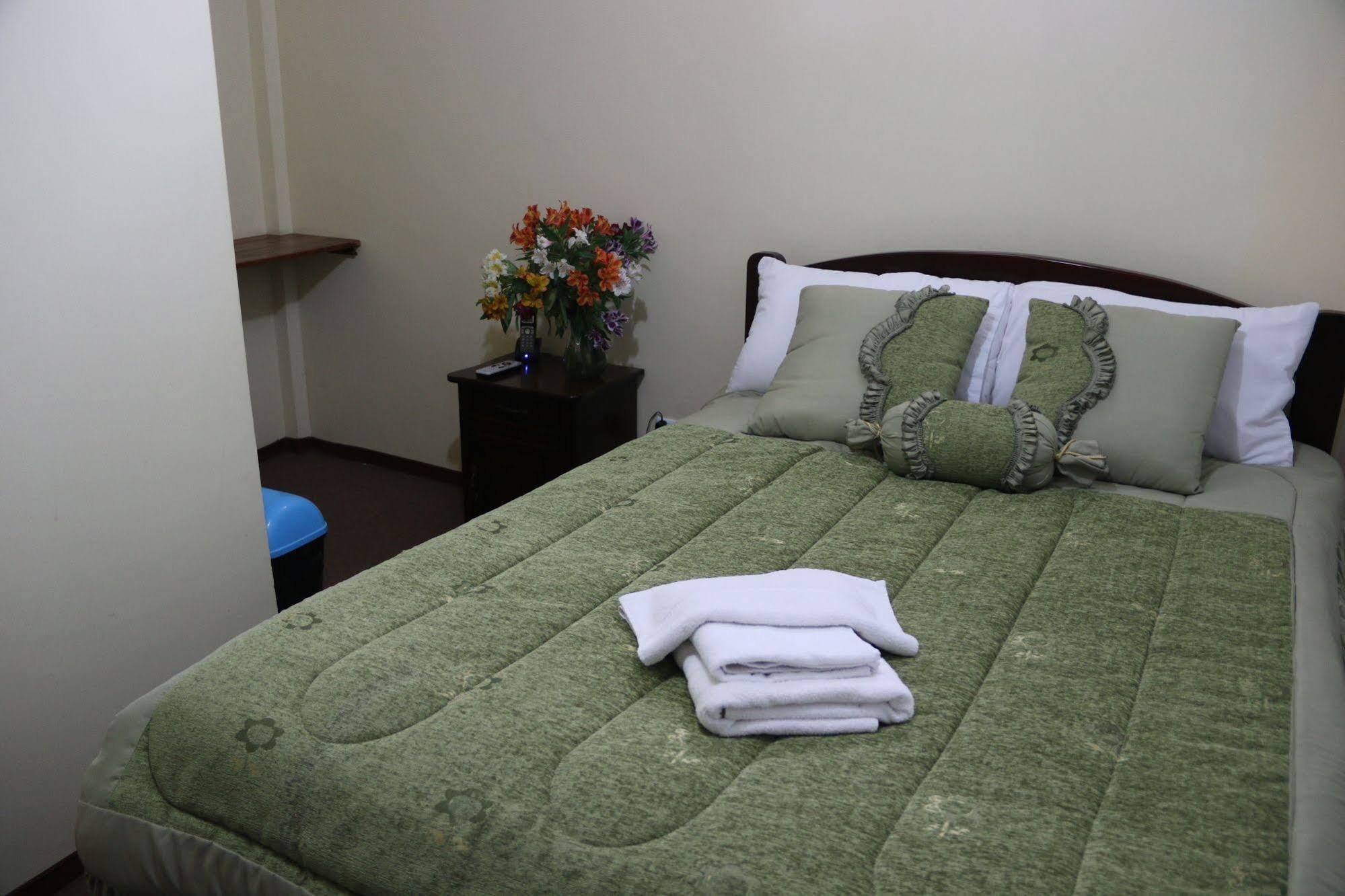 Hotel Residencial El Viajero Tababela Eksteriør bilde